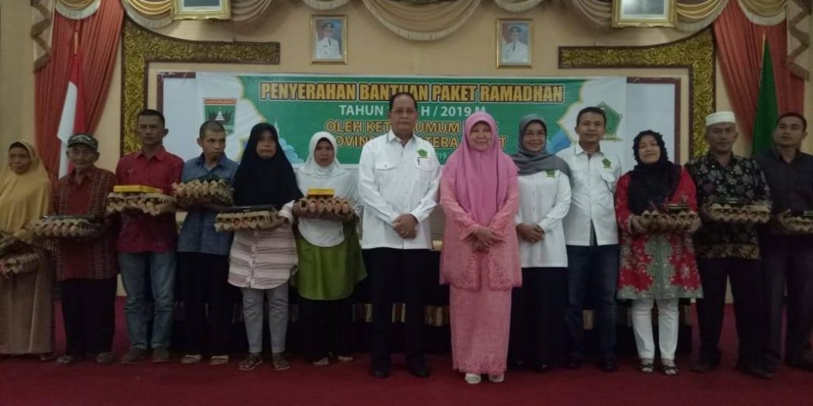 LKKS Provinsi Sumbar Bagikan Paket Ramadhan