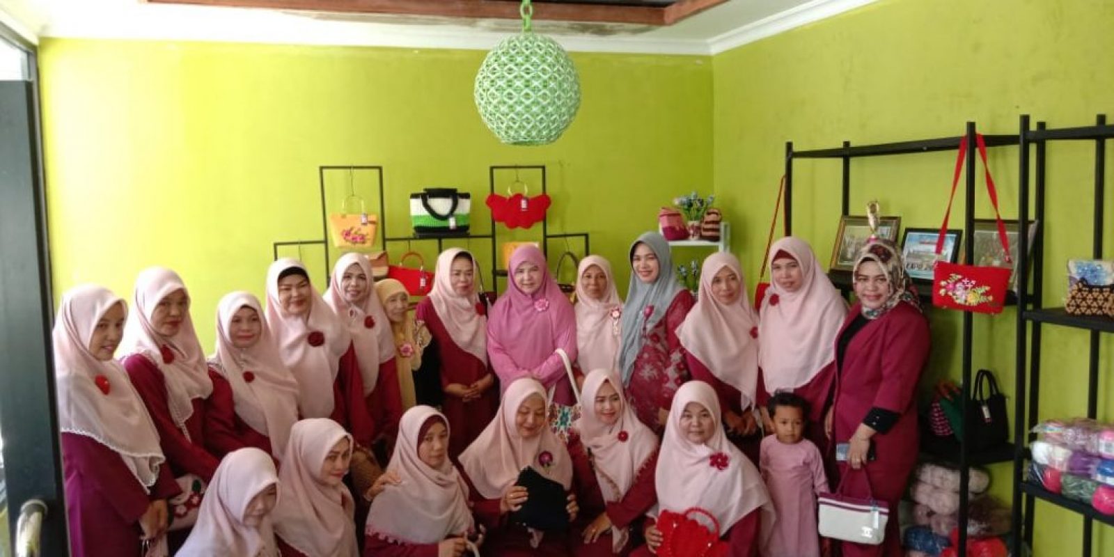 Komunitas Rajut Pasaman Barat