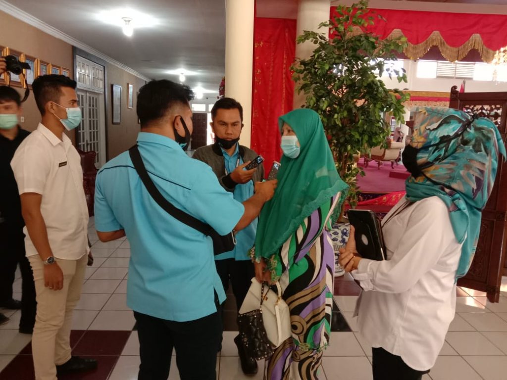 Reses Nevi Zuairina Pelaku Usaha Mesti Beradaptasi Aman Covid-19 agar Produktif