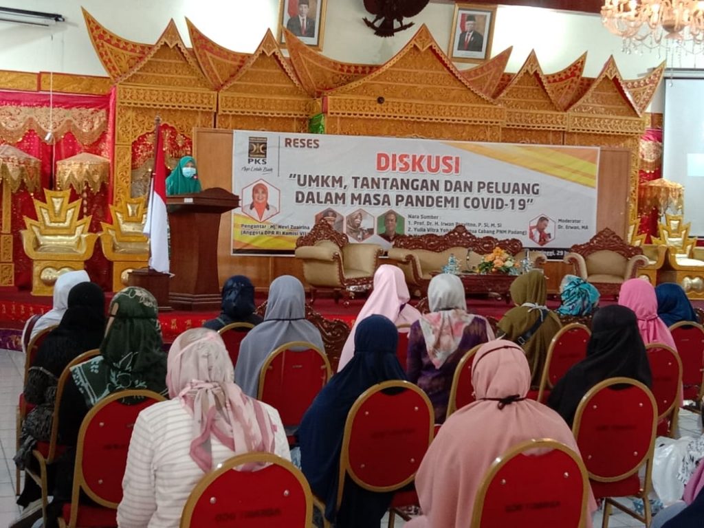 Reses Nevi Zuairina Pelaku Usaha Mesti Beradaptasi Aman Covid-19 agar Produktif