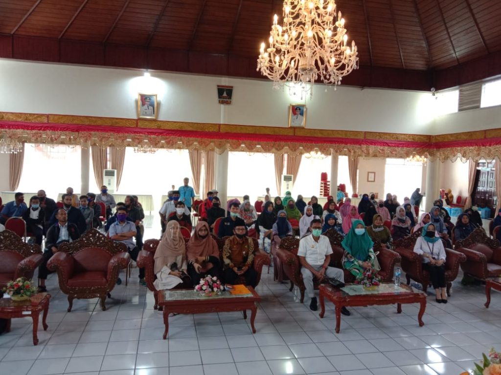 Reses Nevi Zuairina Pelaku Usaha Mesti Beradaptasi Aman Covid-19 agar Produktif