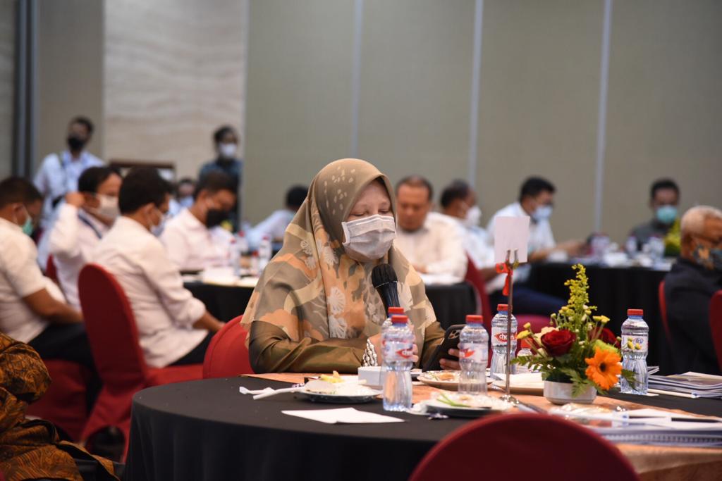 Kunjungan Spesifik BUMN Karya, Nevi Zuairina Minta Tol Probowangi Memiliki Studi Kelayakan Lengkap