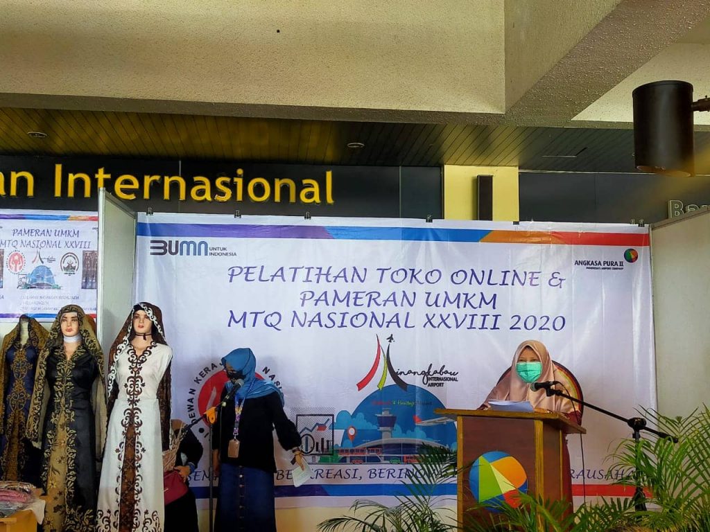 Nevi Zuairina Membuka Pameran UMKM di BIM Untuk Memeriahkan MTQ Nasional di Sumbar
