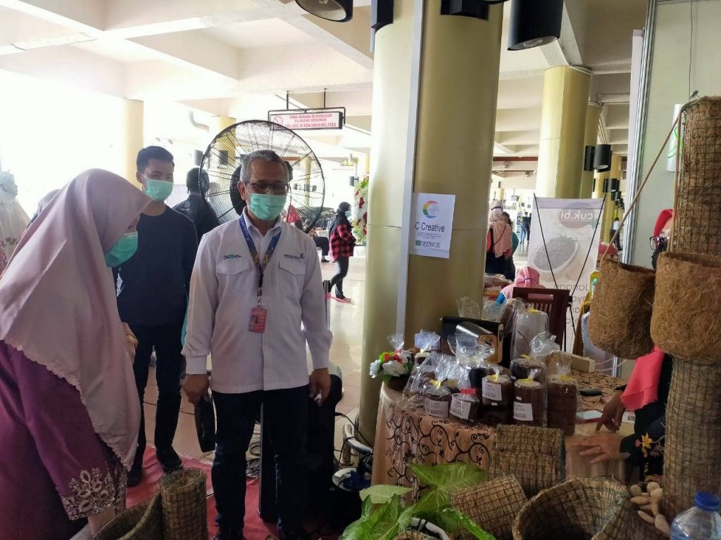 Nevi Zuairina Membuka Pameran UMKM di BIM Untuk Memeriahkan MTQ Nasional di Sumbar
