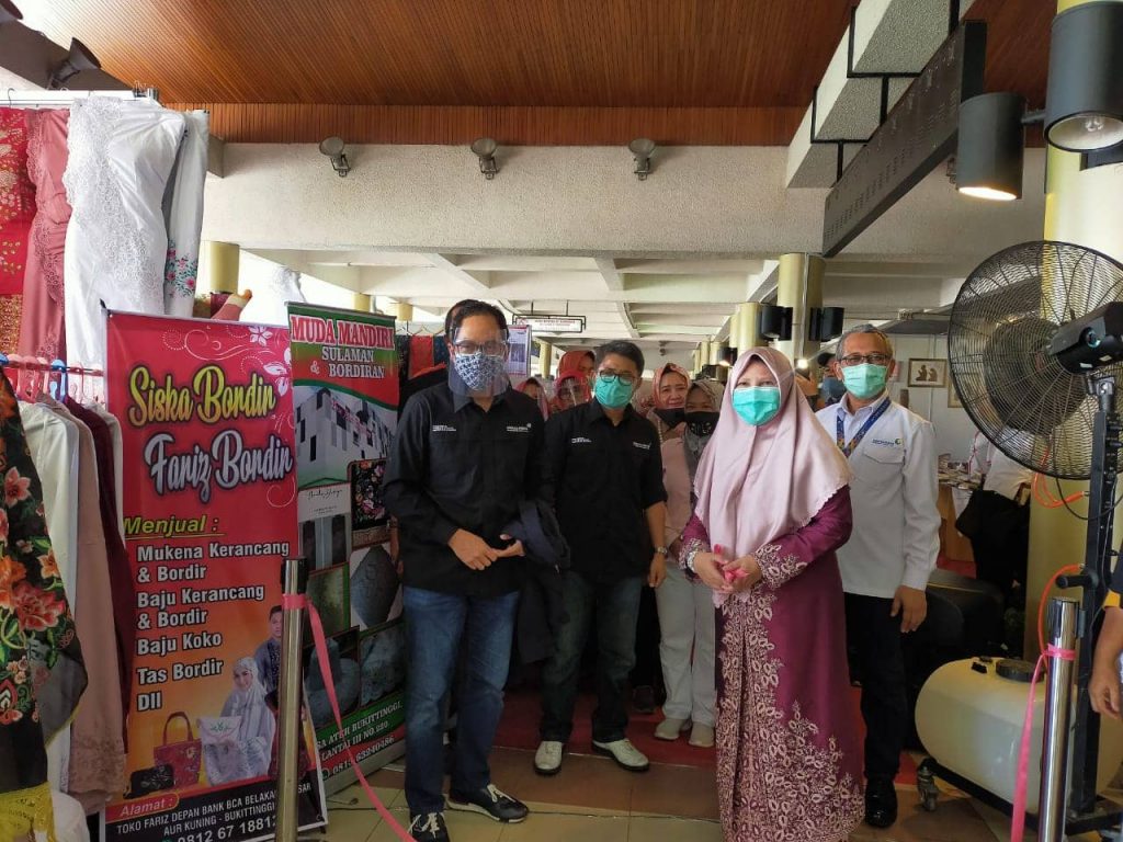 Nevi Zuairina Membuka Pameran UMKM di BIM Untuk Memeriahkan MTQ Nasional di Sumbar