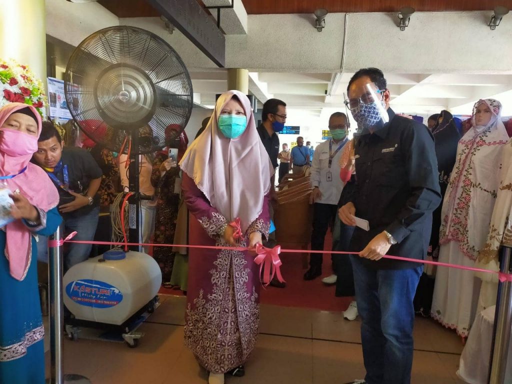 Nevi Zuairina Membuka Pameran UMKM di BIM Untuk Memeriahkan MTQ Nasional di Sumbar