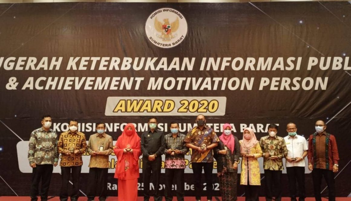 Nevi Zuairina Terima Penghargaan Achievement Motivation Person Award 2020