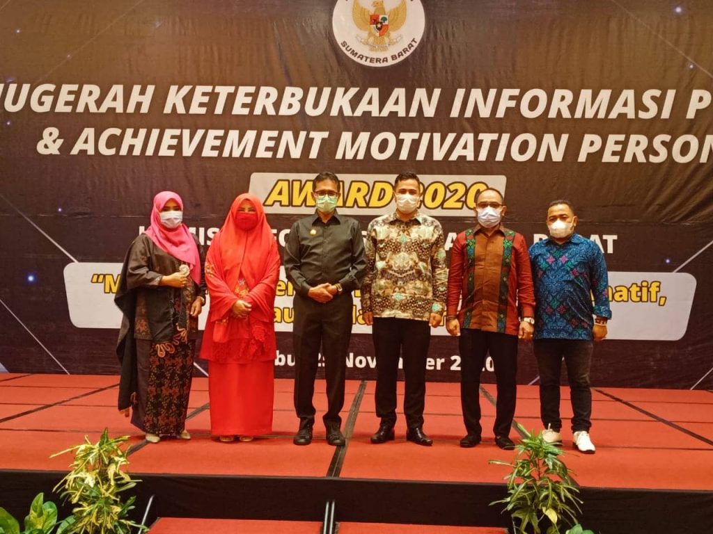 Nevi Zuairina Terima Penghargaan Achievement Motivation Person Award 2020