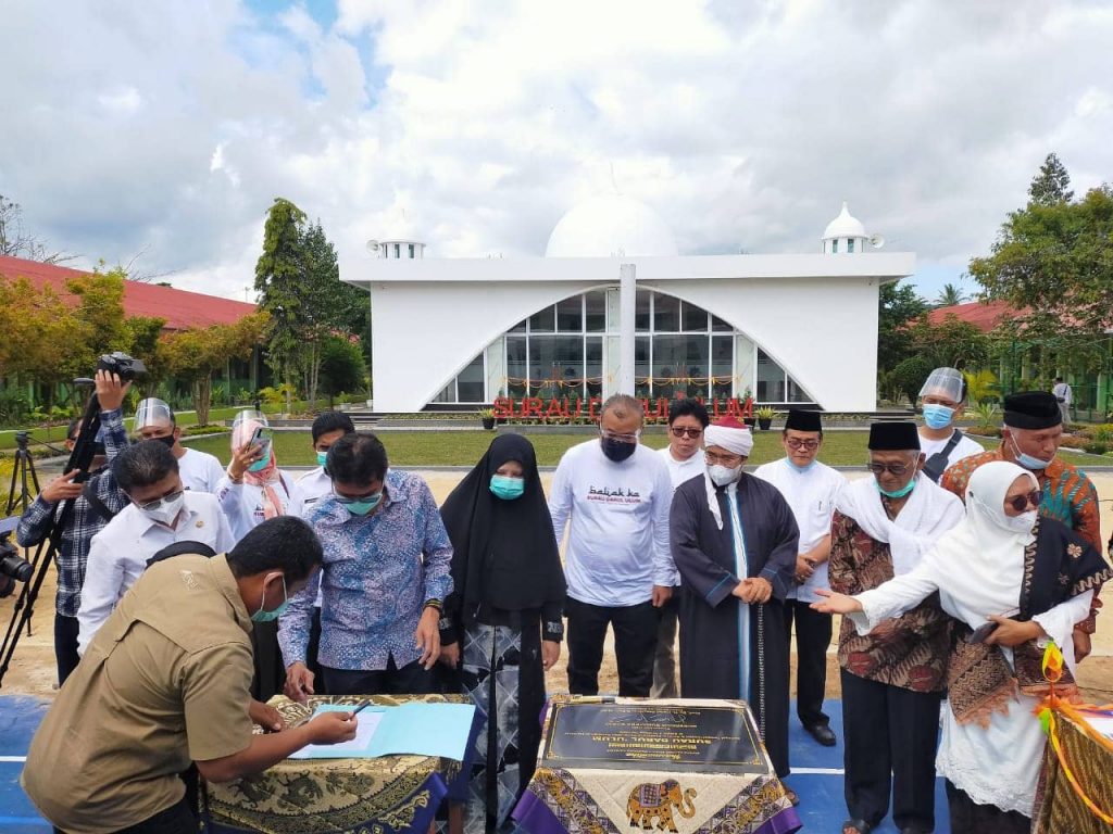 Nevi Zuairina Menghadiri Peresmian Surau Darul 'Ulum SMAN 1 Tilatang Kamang