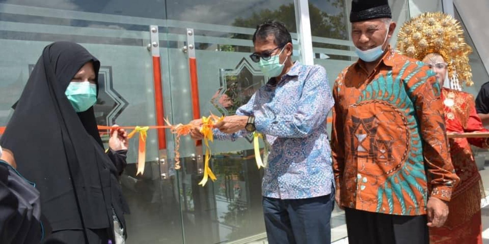 Nevi Zuairina Menghadiri Peresmian Surau Darul 'Ulum SMAN 1 Tilatang Kamang