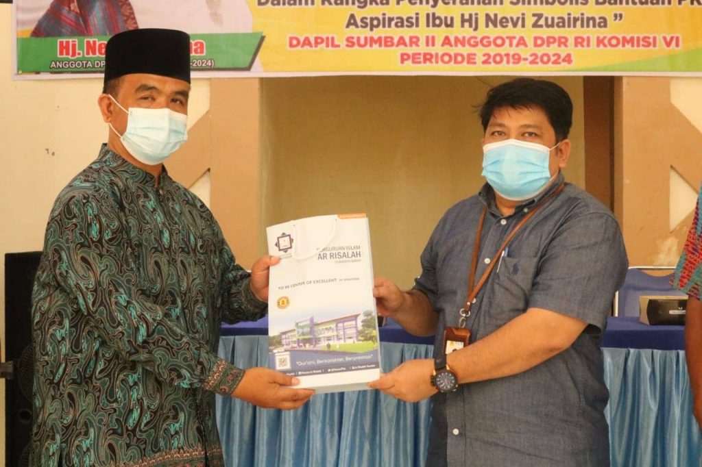 Sejumlah Lembaga di Sumatera Barat Terima Bantuan Aspirasi dari Anggota DPR RI Nevi Zuairina