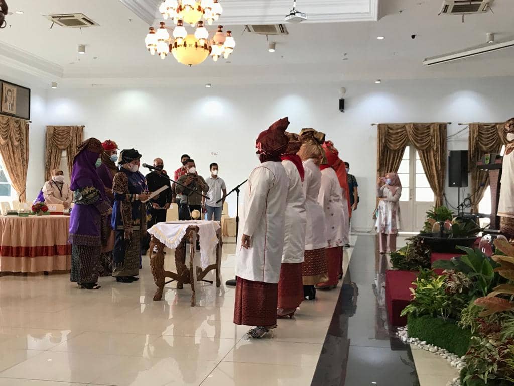 https://nevizuairina.id/wp-content/uploads/2021/02/Hadir-Pelantikan-Kaukus-Perempuan-Parlemen-1.jpeg