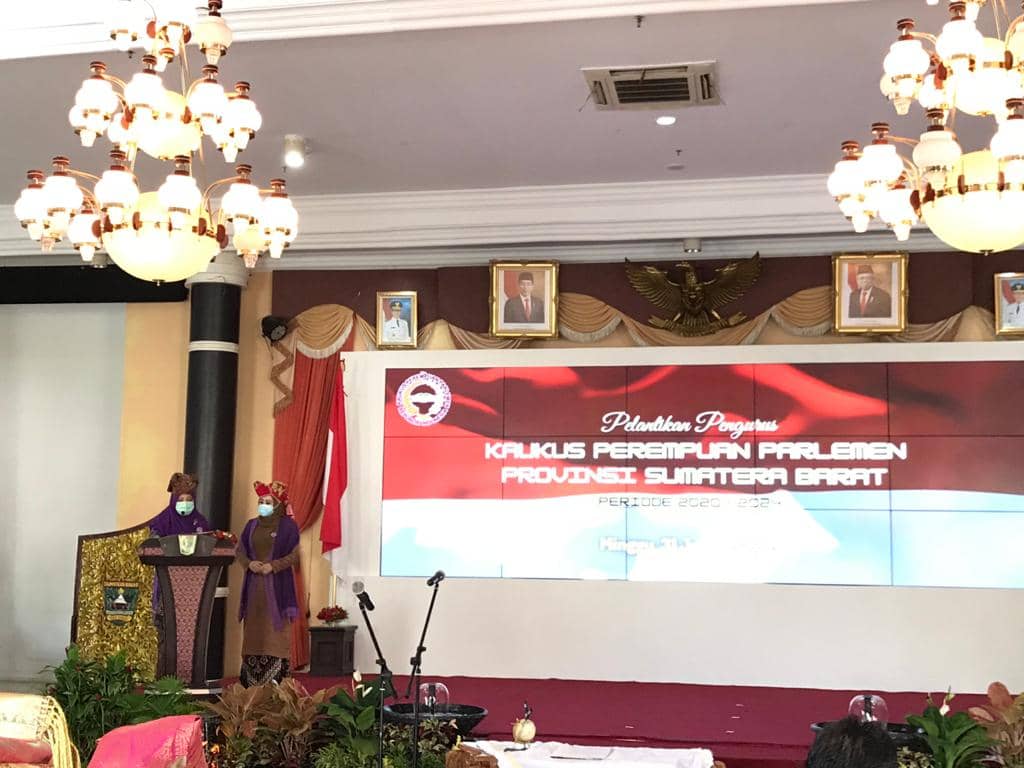 https://nevizuairina.id/wp-content/uploads/2021/02/Hadir-Pelantikan-Kaukus-Perempuan-Parlemen-1.jpeg