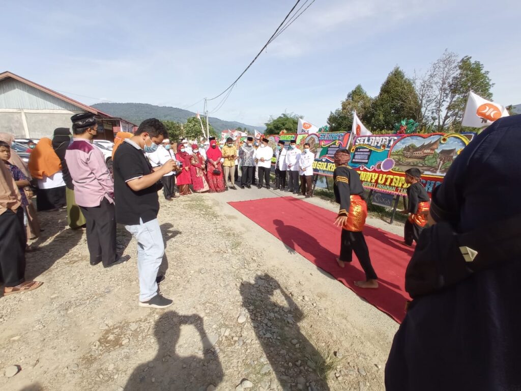 Nevi Zuairina Menghadiri Peresmian Kantor DPD PKS Kabupaten Pasaman bersama Gubernur dan Calon Gubernur Terpilih Sumatera Barat