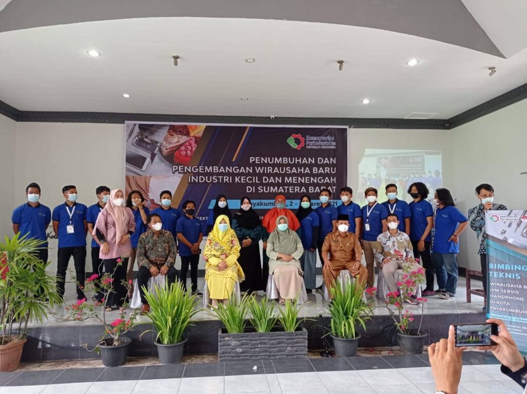 Anggota DPR RI Fraksi PKS Nevi Zuarina Mendampingi Program Pemerintah Untuk 45 IKM di Payakumbuh