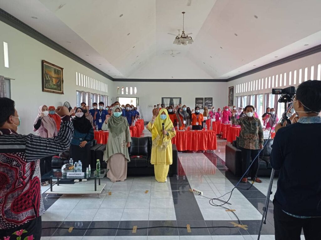 Anggota DPR RI Fraksi PKS Nevi Zuarina Mendampingi Program Pemerintah Untuk 45 IKM di Payakumbuh