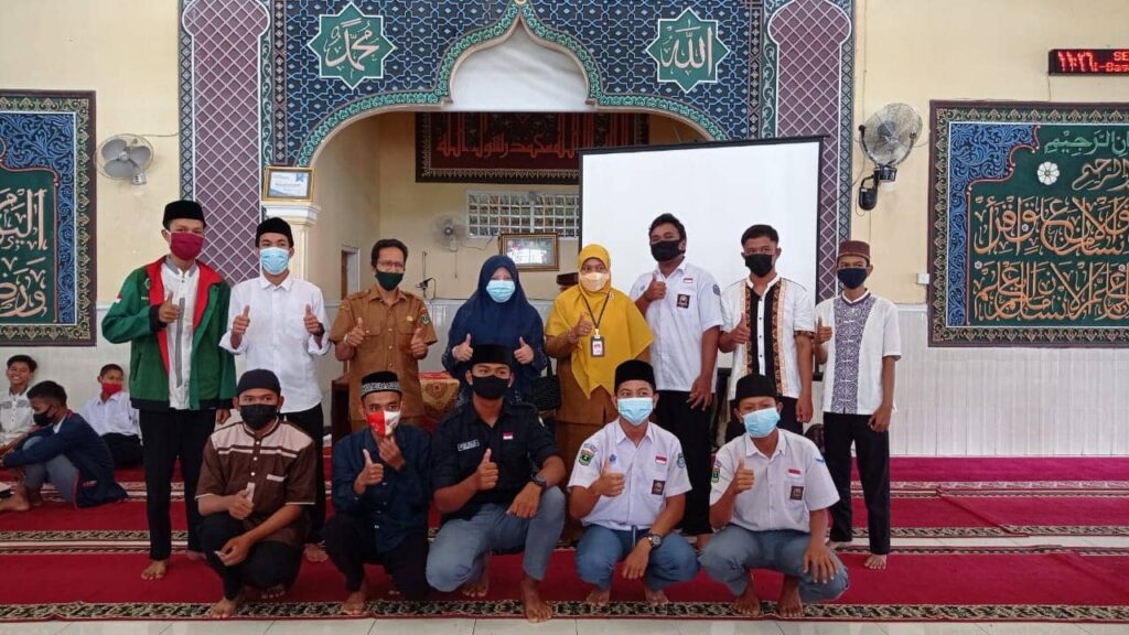 Nevi Zuairina Dialog Bersama Kaum Milenial Sambil Menunggu Berbuka Puasa
