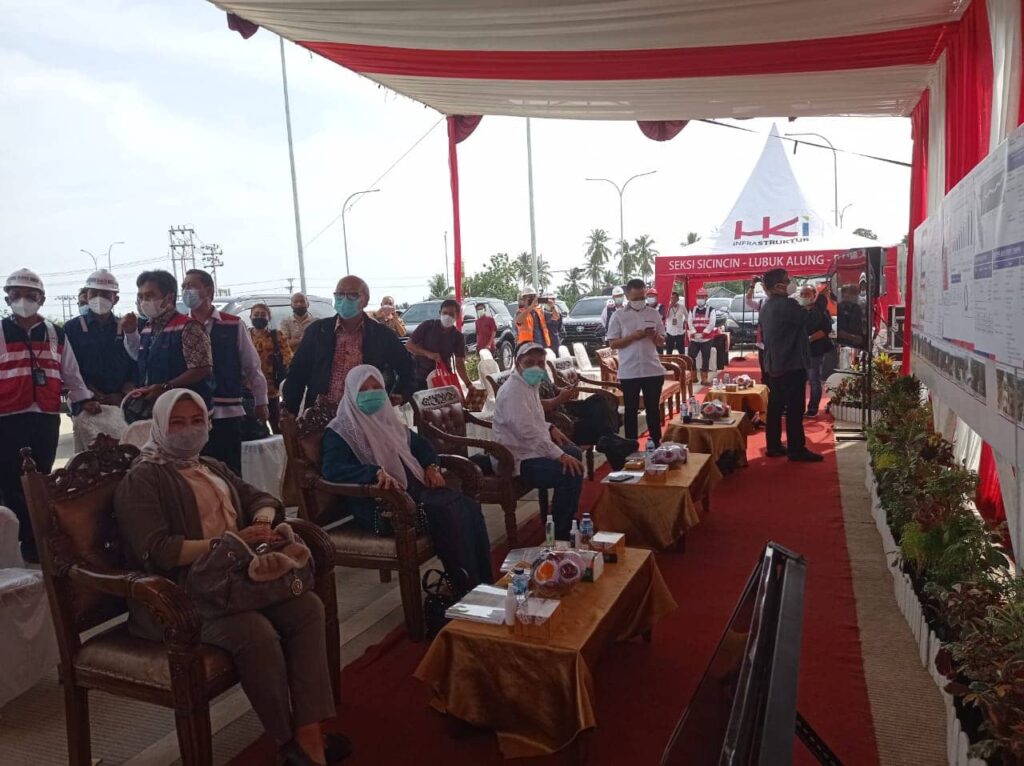 Pembangunan Proyek Infrastruktur Jalan Tol Padang-Sicincin, Nevi Zuairina Minta Penempatan Pelaku UMKM pada Rest Area Diprioritaskan