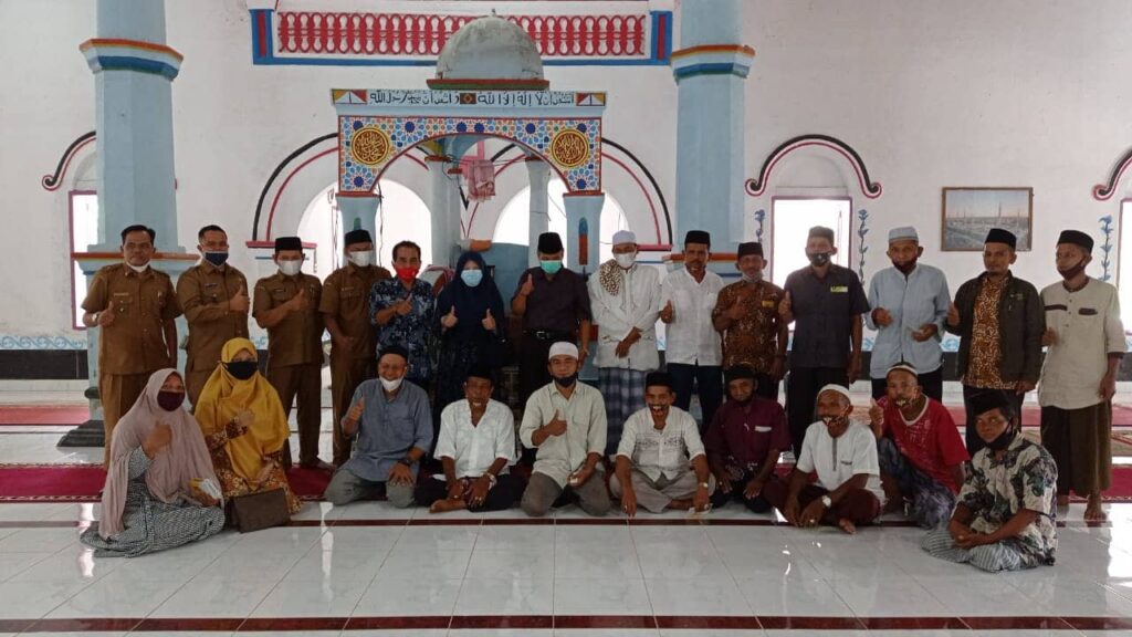 Bertemu Tokoh Masyarakat, Anggota DPR RI Komisi VI Hj Nevi Zuariana Kunjungi Masjid Raya Nagari Balah Aie Lubuk Pua