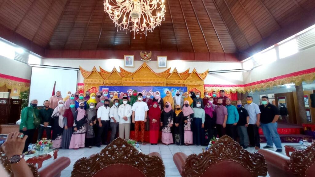 Mendukung Distinasi Pariwisata di Sumbar, Nevi Zuairina Turut Menggagas Pengembangan Homestay Sebagai salah Satu UMKM