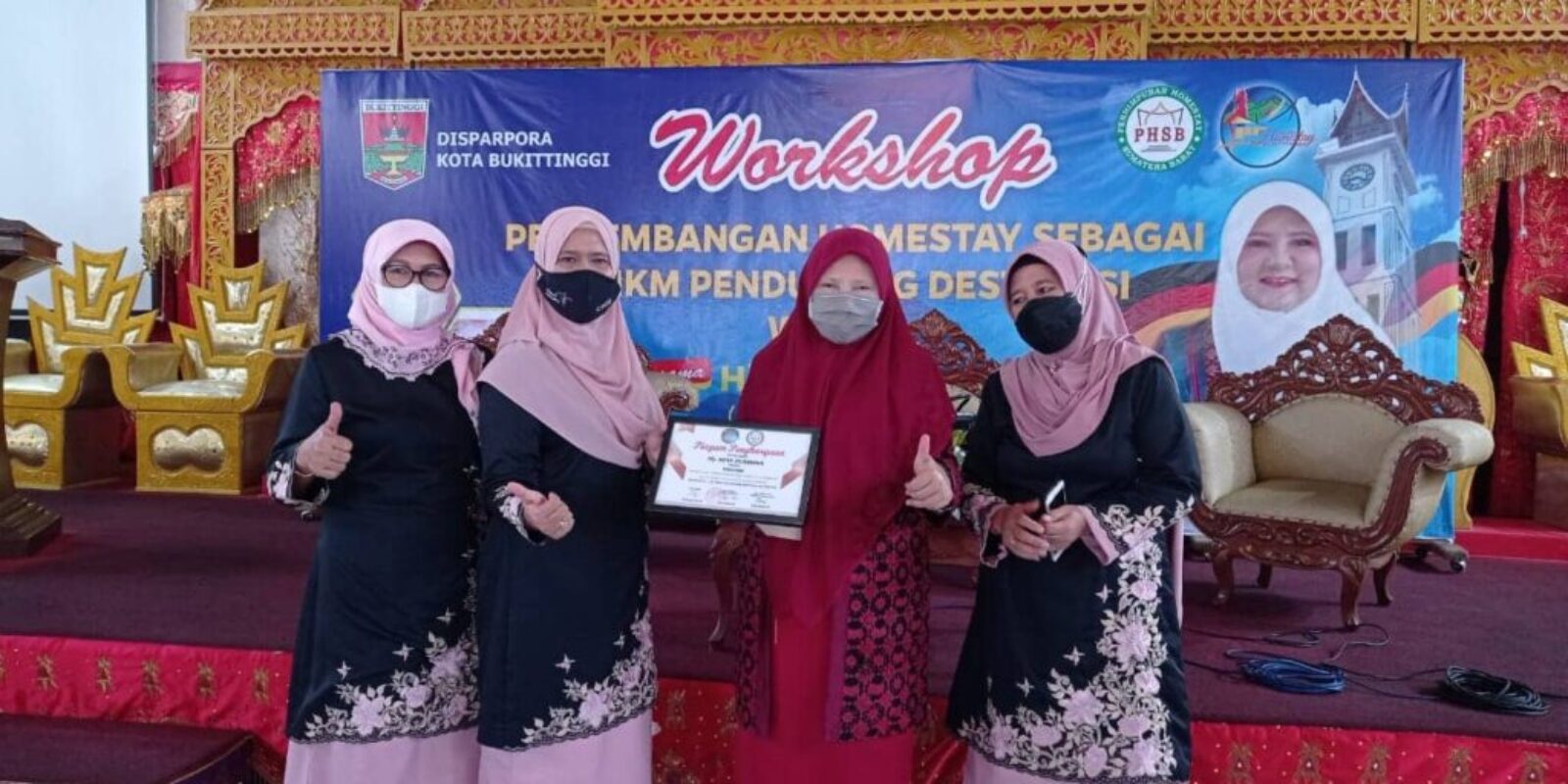 Mendukung Distinasi Pariwisata di Sumbar, Nevi Zuairina Turut Menggagas Pengembangan Homestay Sebagai salah Satu UMKM