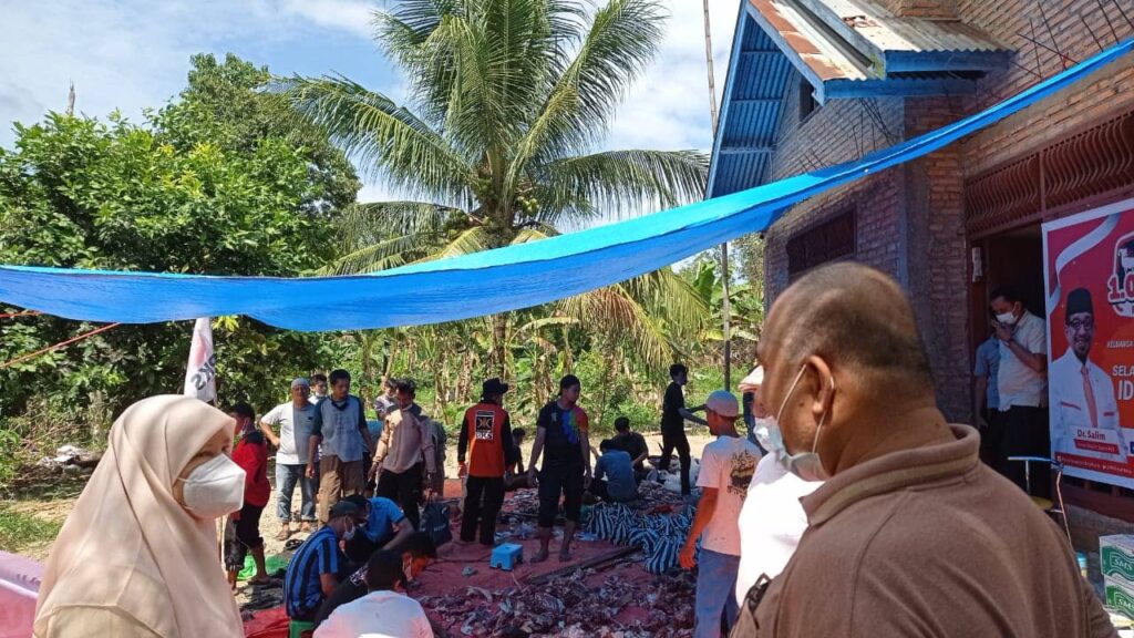Rutinitas Hj. Nevi Zuairina Berkurban di Delapan Kabupaten Kota di Sumatera Barat