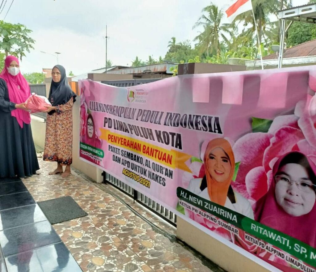 Jelang HUT RI, Nevi Zuairina dan ALPPIND Laksanakan Penyebaran Paket Sembako, APD dan Al Qur’an