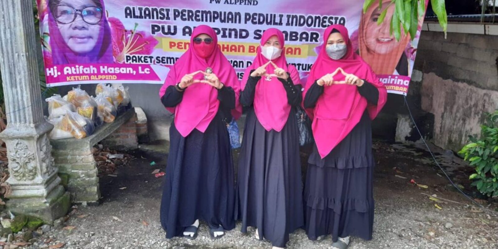 Jelang HUT RI, Nevi Zuairina dan ALPPIND Laksanakan Penyebaran Paket Sembako, APD dan Al Qur’an