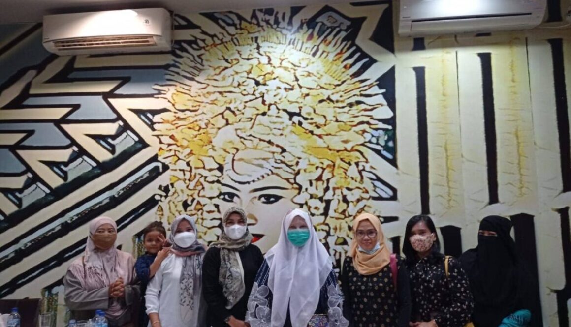 Silaturahim Dengan Insan Pers di Sumbar, Nevi Zuairina Sampaikan Ada Peran Penting Wartawati Untuk Perlindungan Perempuan