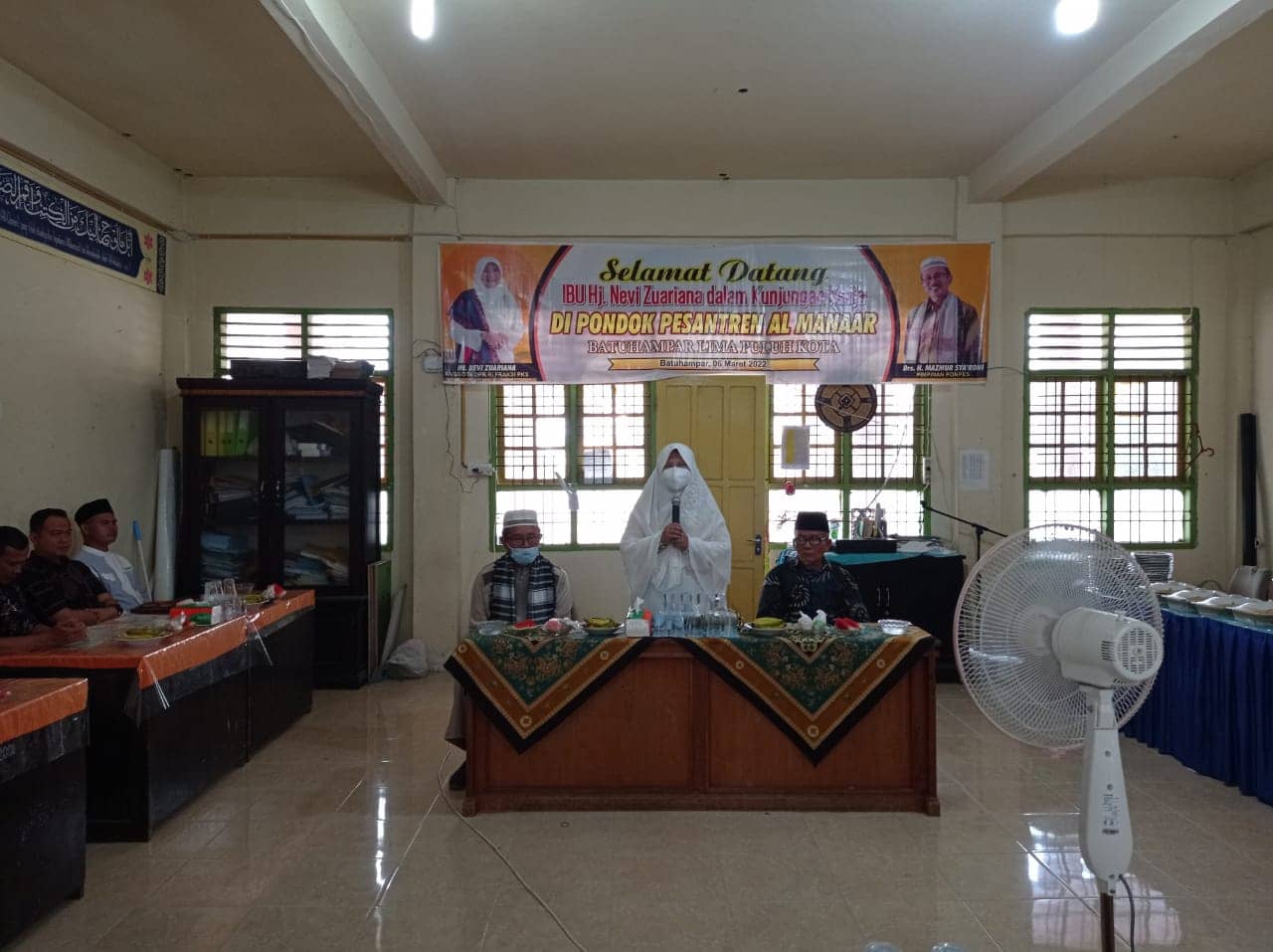 Kunjungi Ponpes Al-Manaar Batuhampar, Nevi Zuairina Serap Aspirasi di Masa Reses