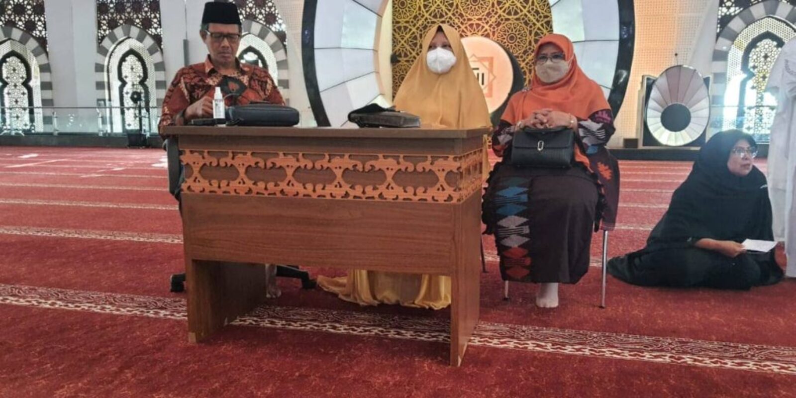 Tarhib Ramadhan 1443 H, Nevi Zuairina Sampaikan Pentingnya Ketakwaan dan Keikhlasan