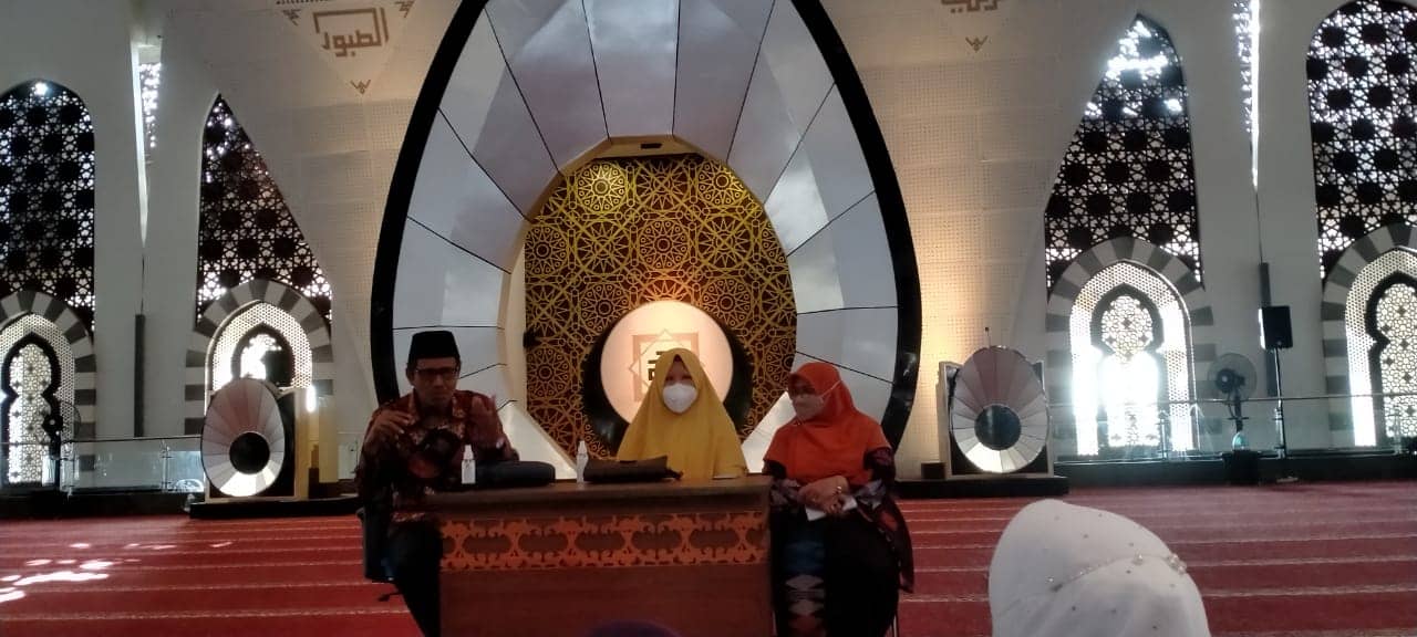 Tarhib Ramadhan 1443 H, Nevi Zuairina Sampaikan Pentingnya Ketakwaan dan Keikhlasan