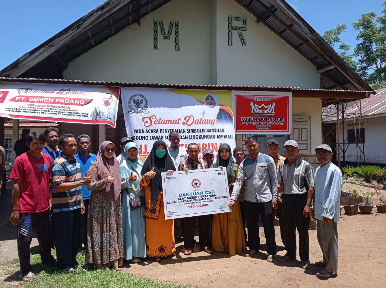 Nevi Zuairina Menggandeng BUMN untuk Menyalurkan Tanggung Jawab Sosial Lingkungan (TJSL) ke 9 Kabupaten Kota di Sumbar