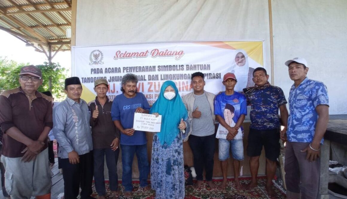 Nevi Zuairina Serah Terima TJSL Bantuan dari Bukit Asam dan Angkasa Pura