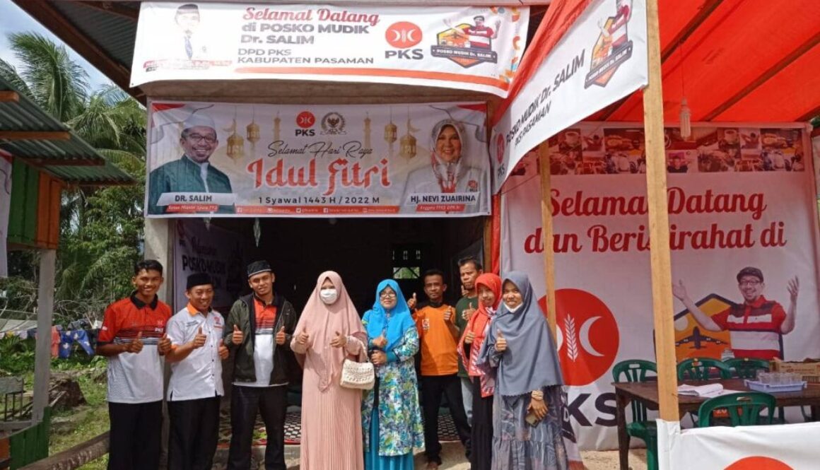Di Kabupaten Pasaman, Hj. Nevi Zuairina Kunjungi Posko Mudik PKS