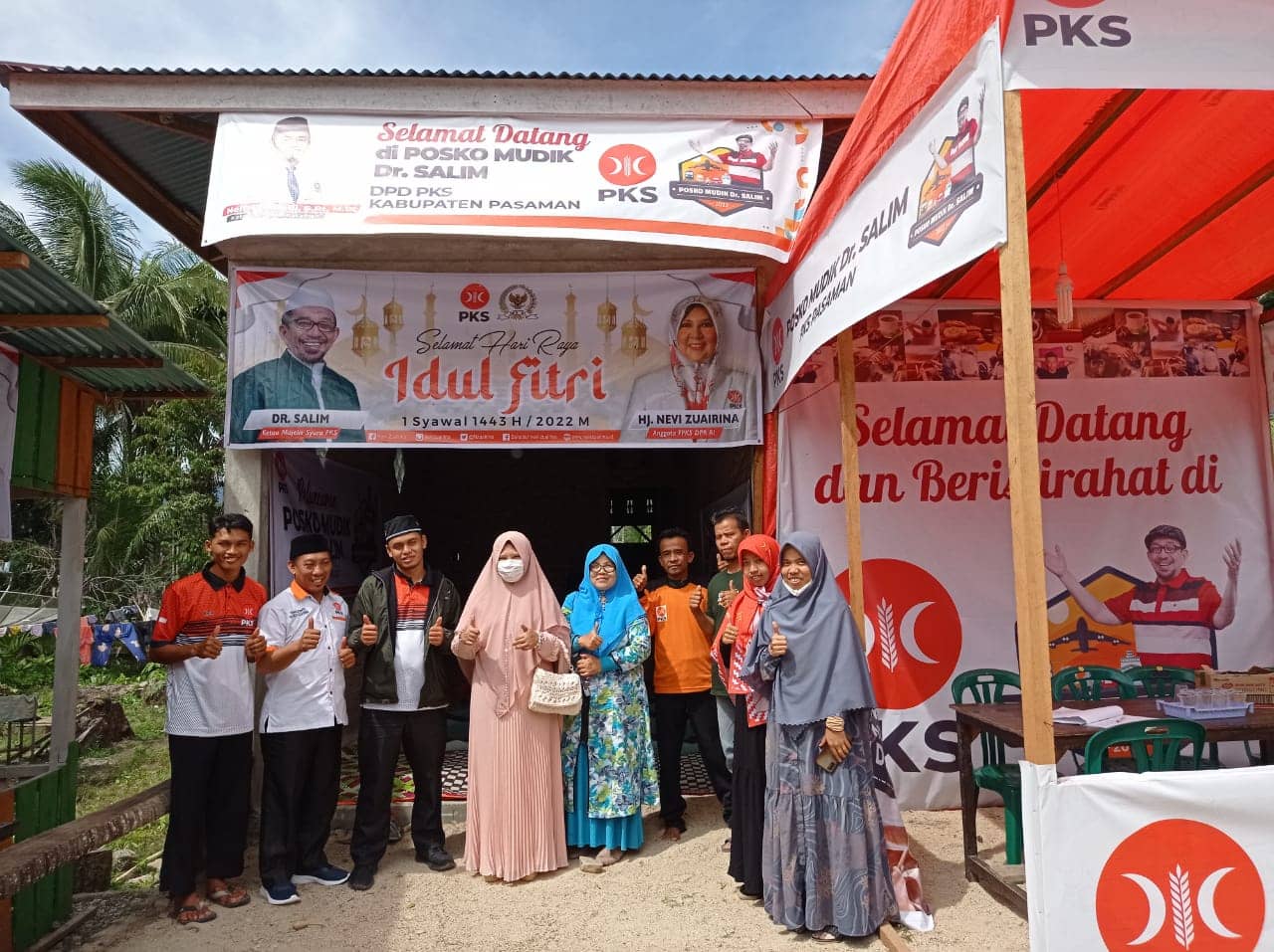 Di Kabupaten Pasaman, Hj. Nevi Zuairina Kunjungi Posko Mudik PKS