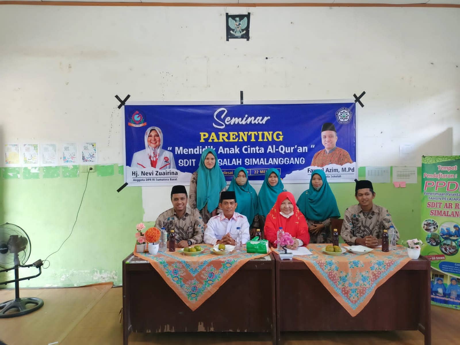 Seminar Parenting di SDIT Ar-Risalah Simalanggang, Nevi Zuairina Sampaikan Penguatan Anak Dengan Al Qur'an