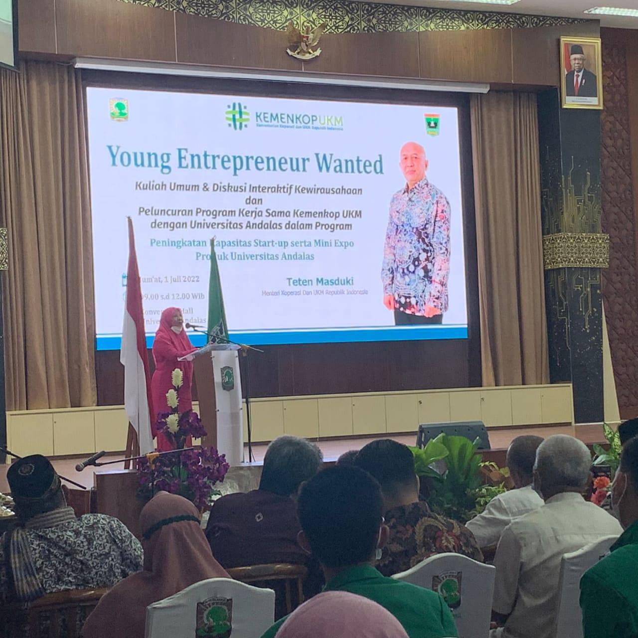 Bersama Kemenkop, Hj. Nevi Zuairina Hadi Pada Kuliah Umum dan Diskusi Interaktif Kewirausahaan