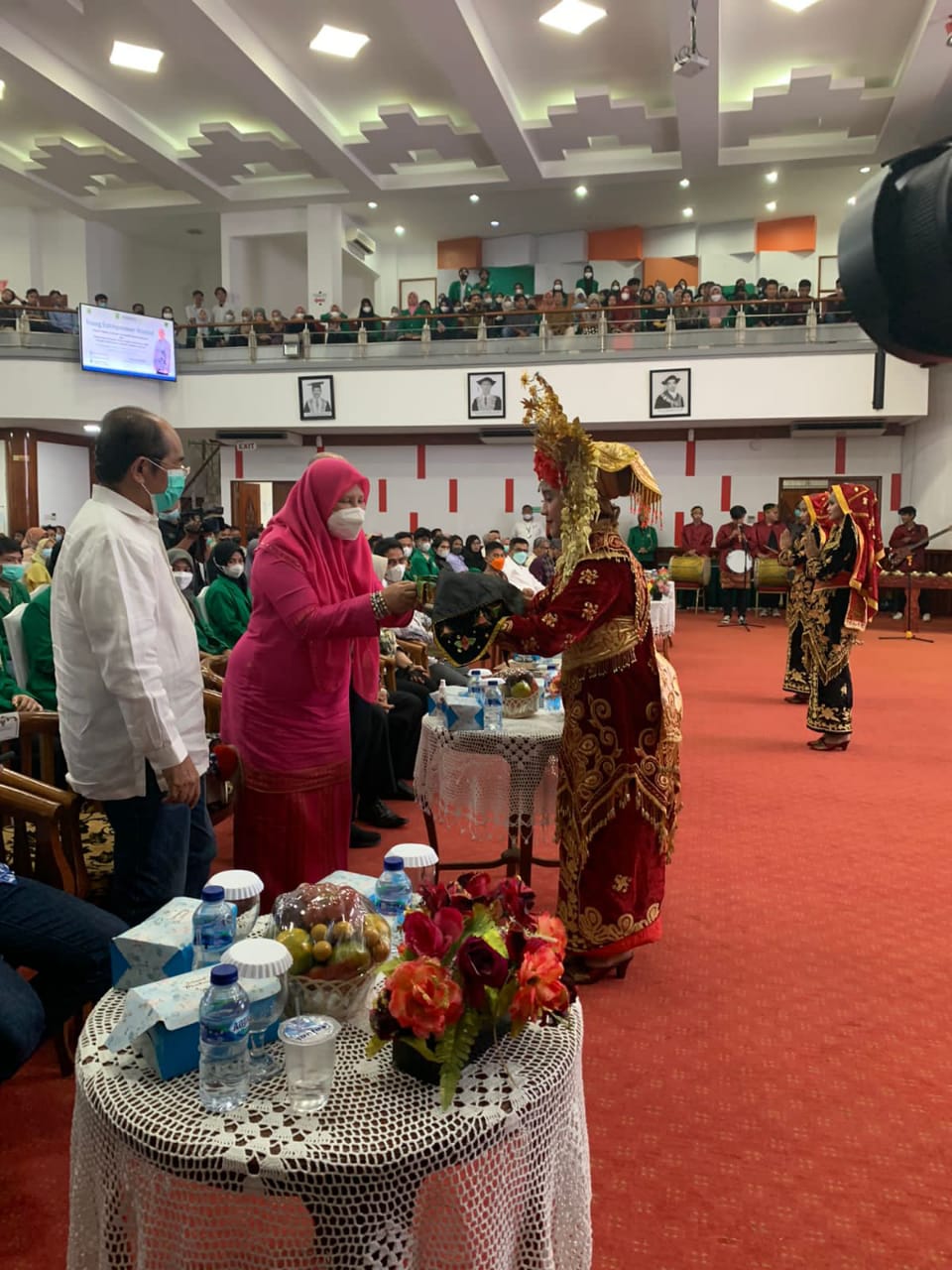 Bersama Kemenkop, Hj. Nevi Zuairina Hadi Pada Kuliah Umum dan Diskusi Interaktif Kewirausahaan