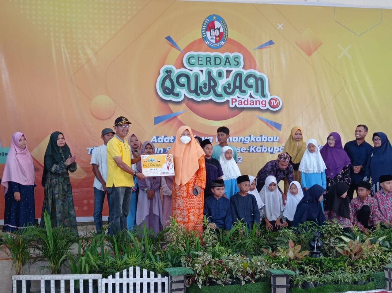 Cerdas Qur’an Tingkat SD dan SMP, Nevi Zuairina Sampaikan Pentingnya Satu Rumah Minimal Satu Anak Penghafal Qur’an