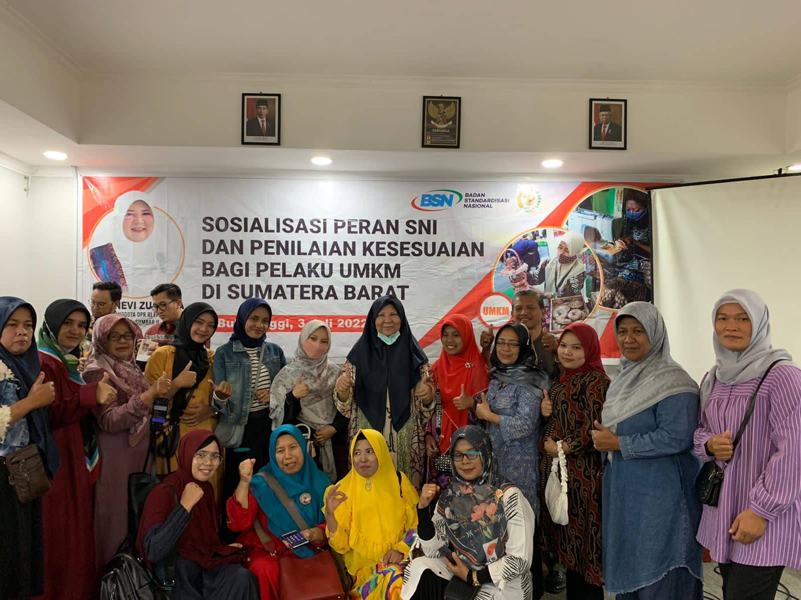 Legislator Sumbar, Hj Nevi Zuairina Minta UMKM Sumbar Masuk Pasar Digital dengan Segera Urus SNI
