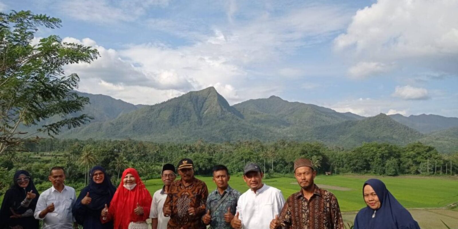 Di Kabupaten 50 Kota, Nevi Zuairina Proyeksikan Bantuan Irigasi Pertanian di Dua Nagari