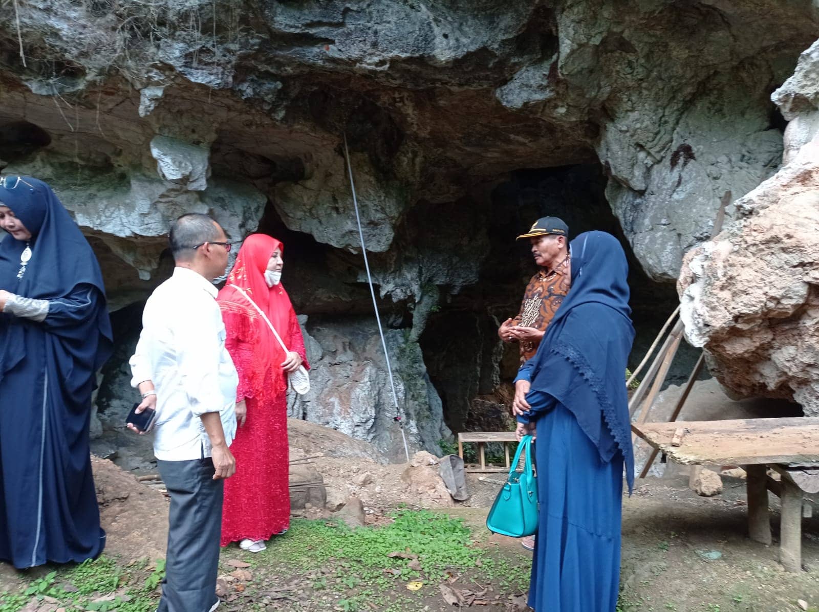 Di Kabupaten 50 Kota, Nevi Zuairina Proyeksikan Bantuan Irigasi Pertanian di Dua Nagari