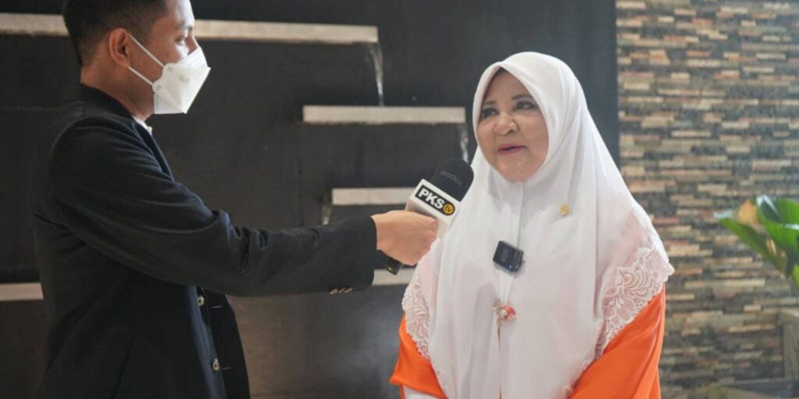 Peringatan HUT ke-77 RI, Nevi Zuairina Pemerintah Perlu Pulihkan Ekonomi Rakyat