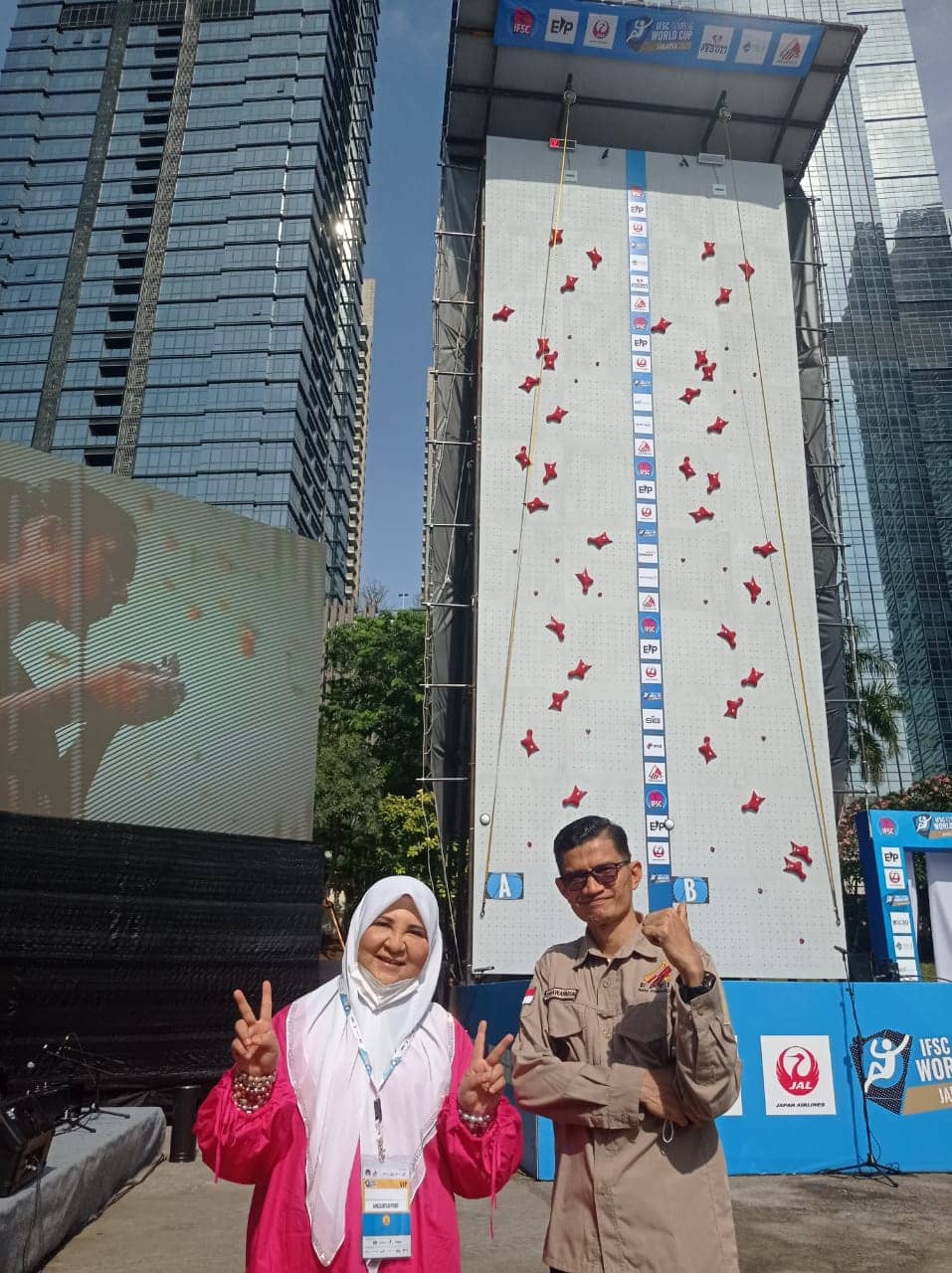 Hadir di Pembukaan Kejuaraan Dunia Panjat Tebing, Nevi Zuairina Dukung Atlet Indonesia Jadi Juara Dunia