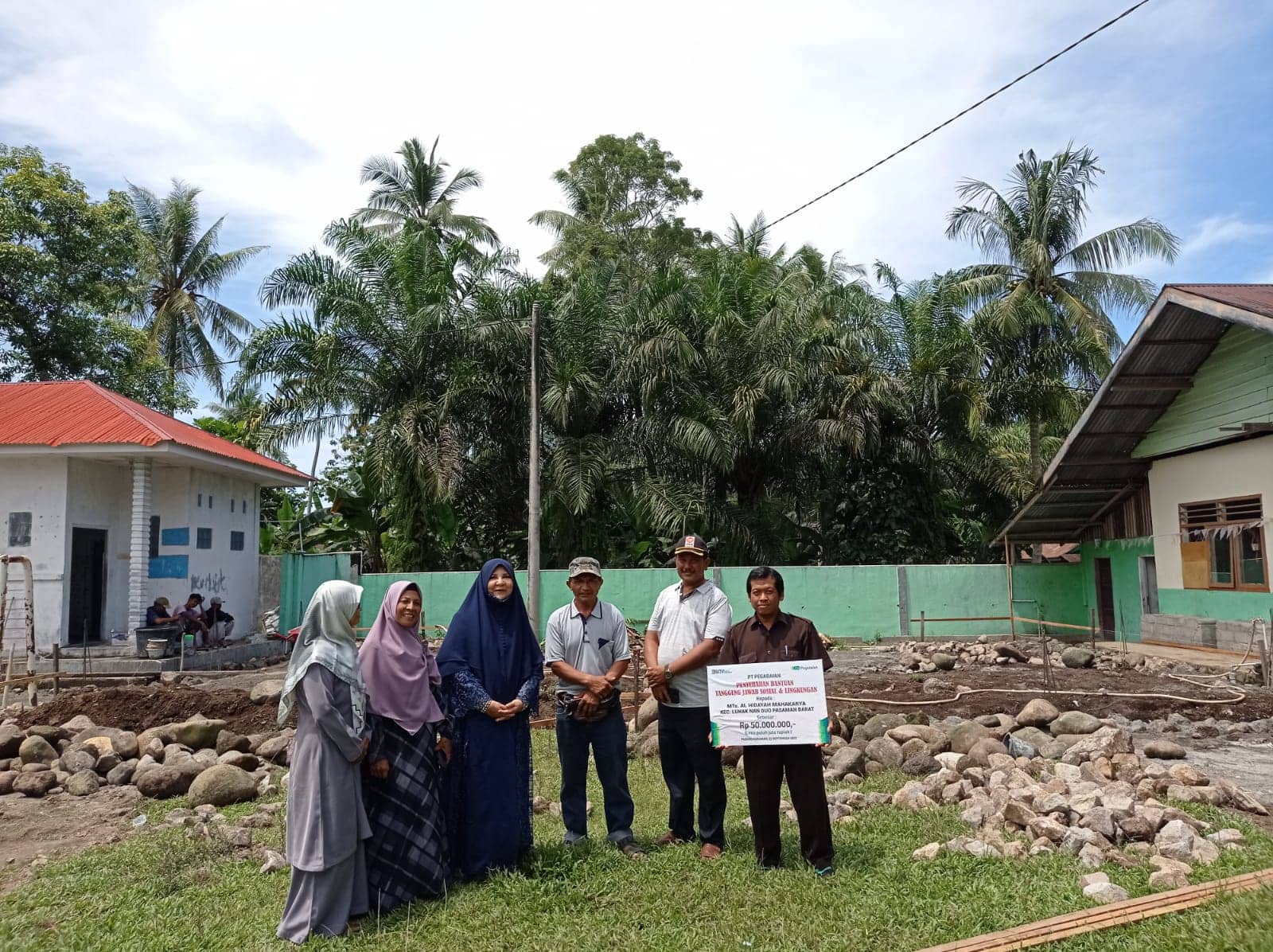 Mengawali Masa Reses, Nevi Zuairina Gelar 7 Kegiatan di Berbagai Daerah Sumbar II