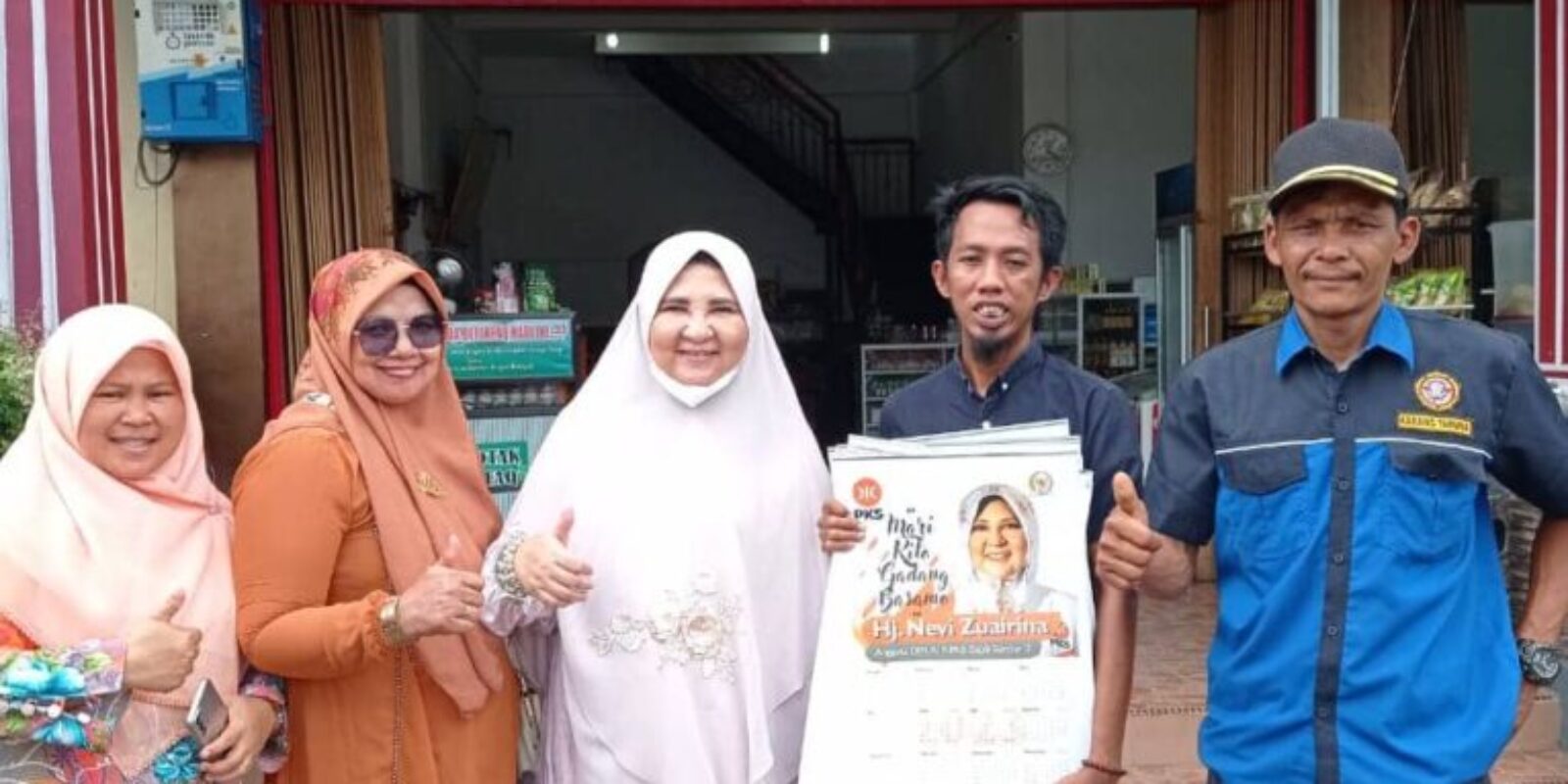 Hj. Nevi Zuairina Beri Fasilitas Pelatihan dan Bantuan Foto Produk bagi 100 UMKM Pasbar