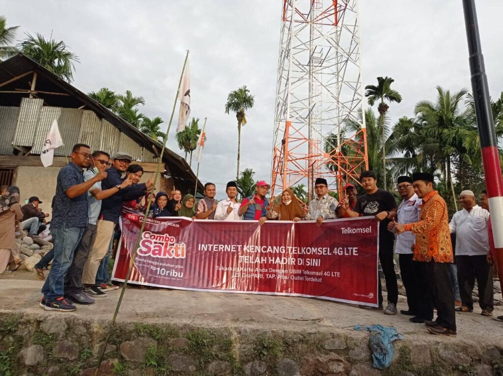 Hj. Nevi Zuairina Komisi Tinjau Dan Mendukung Pembangunan Tower Telkomsel Di Kecamatan Bonjol Kabupaten Pasaman