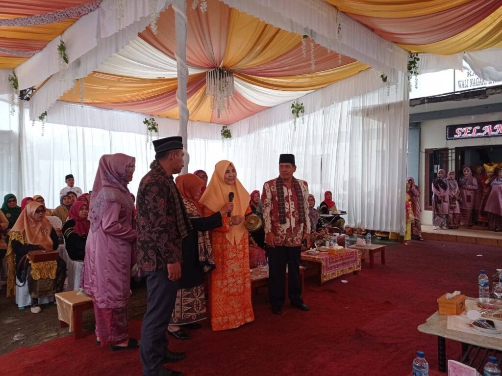 Lomba Pasambahan Adat Minang, Nevi Zuairina Minta Ada Pengembangan di Mata Pelajaran