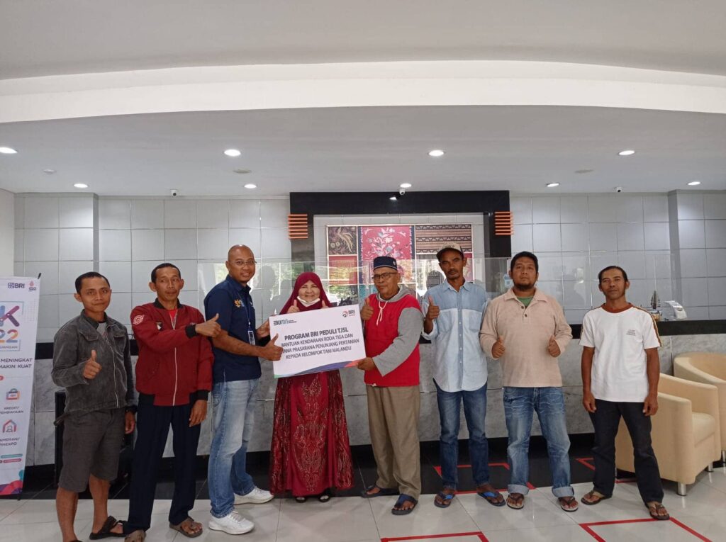 Nevi Zuairina Serah Terima TJSL tersebar di 8 Kabupaten Kota wilayah Sumbar